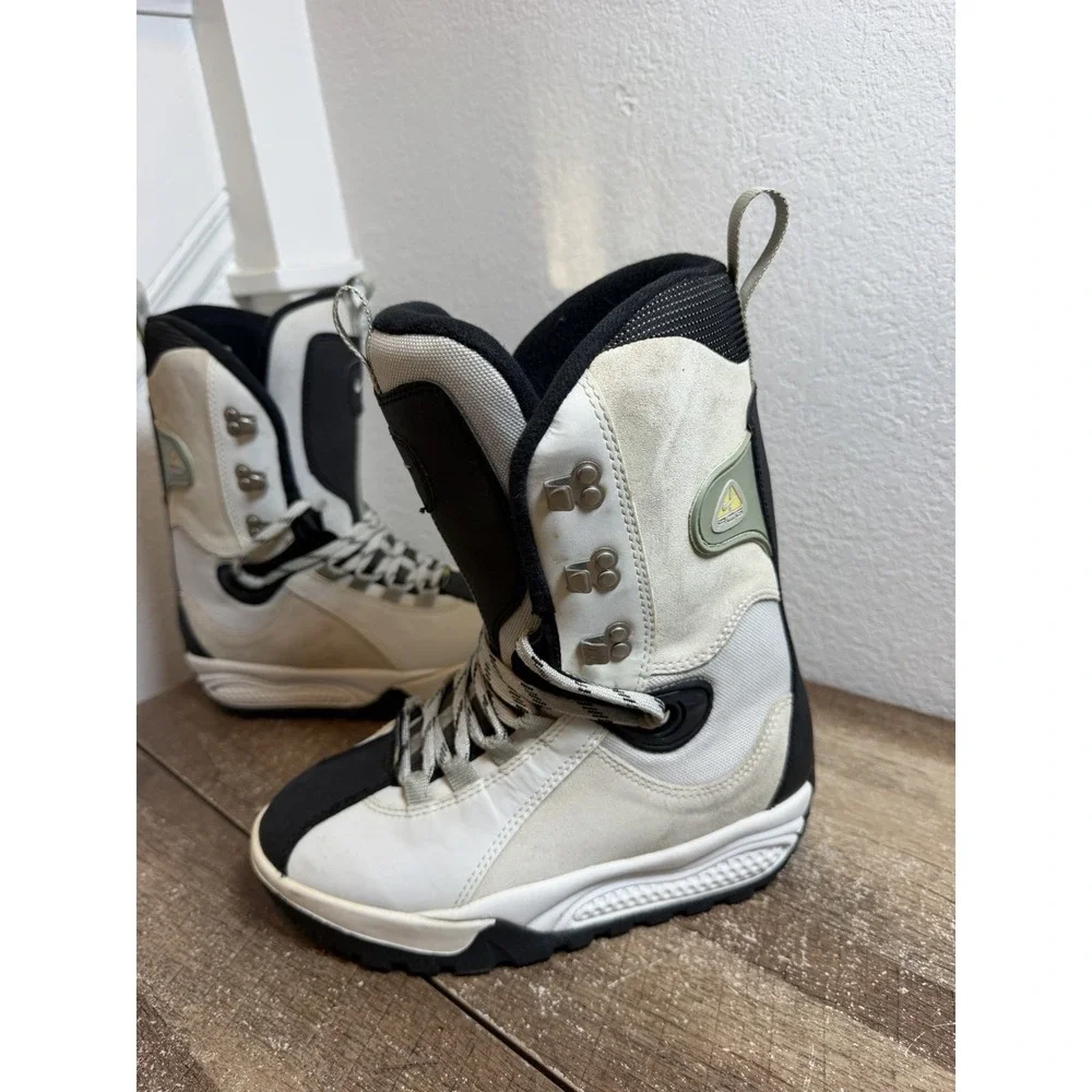 Nike ACG Snowboard Boots Size 7 Men's Vintage 1999 Rare